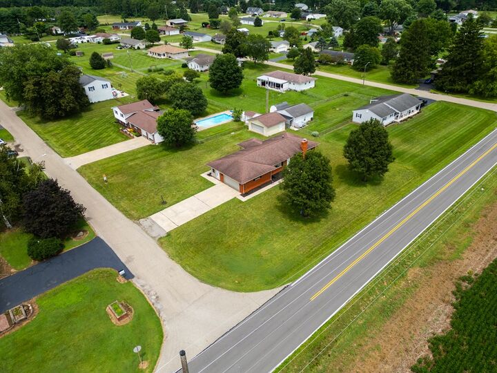 Property Photo:  18 Queen Drive  OH 45601 