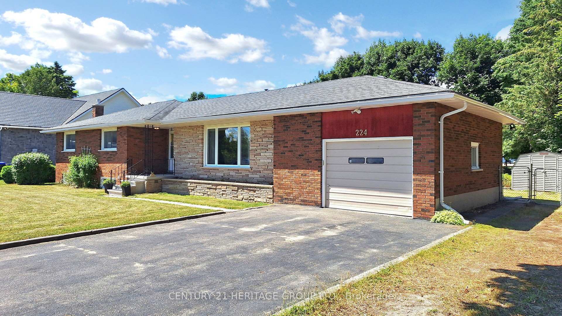 Property Photo: 224 Glenn Avenue ON L9S 1C4