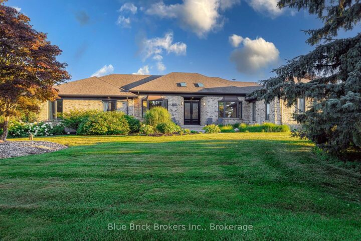 Property Photo:  768 Franklinway Crescent  ON N6G 5C8 