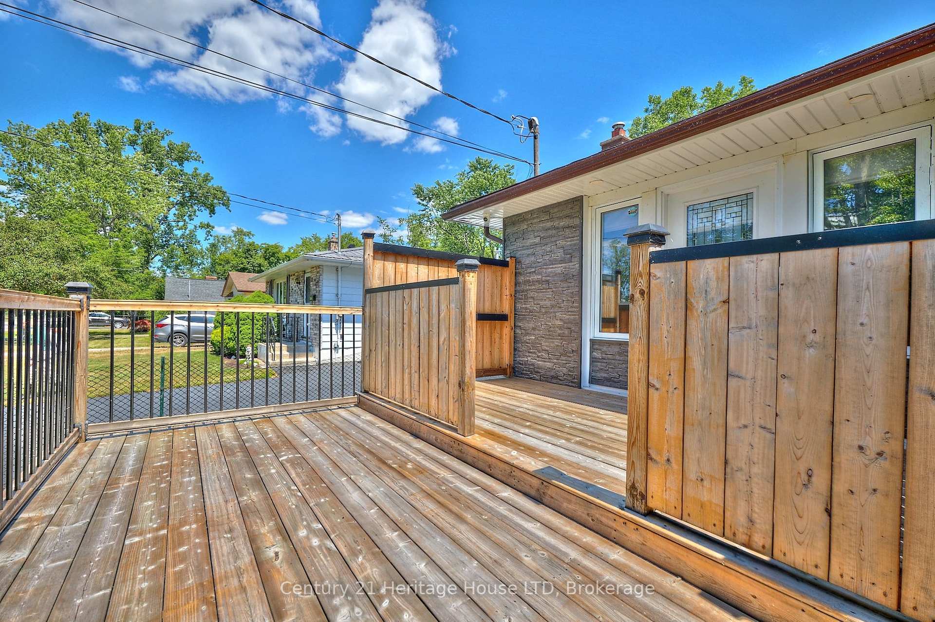 Property Photo: 296 Rose Avenue ON L2A 4M1