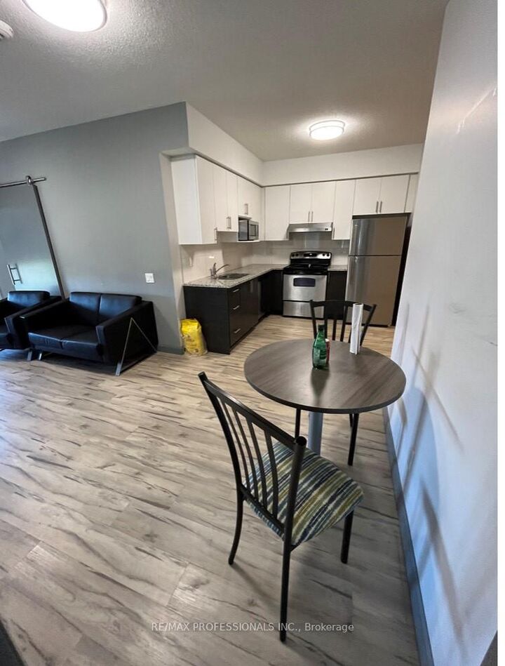 Property Photo:  258 C Sunview Street L7 #37  ON N2L 3V9 