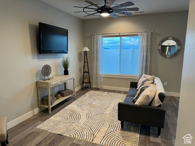 Property Photo: 103 E 700 N 1 UT 84627
