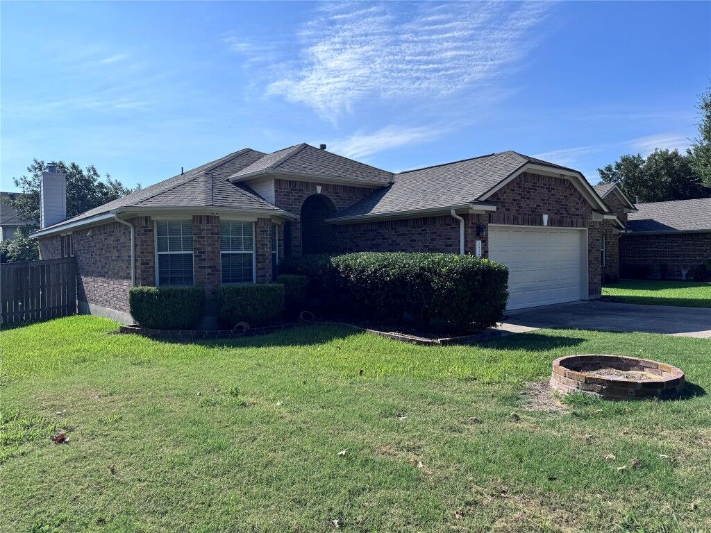 Property Photo:  20816 Kearney Hill Road  TX 78660 