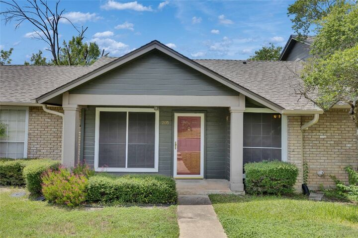 1015 E Yager Lane 205  Austin TX 78753 photo