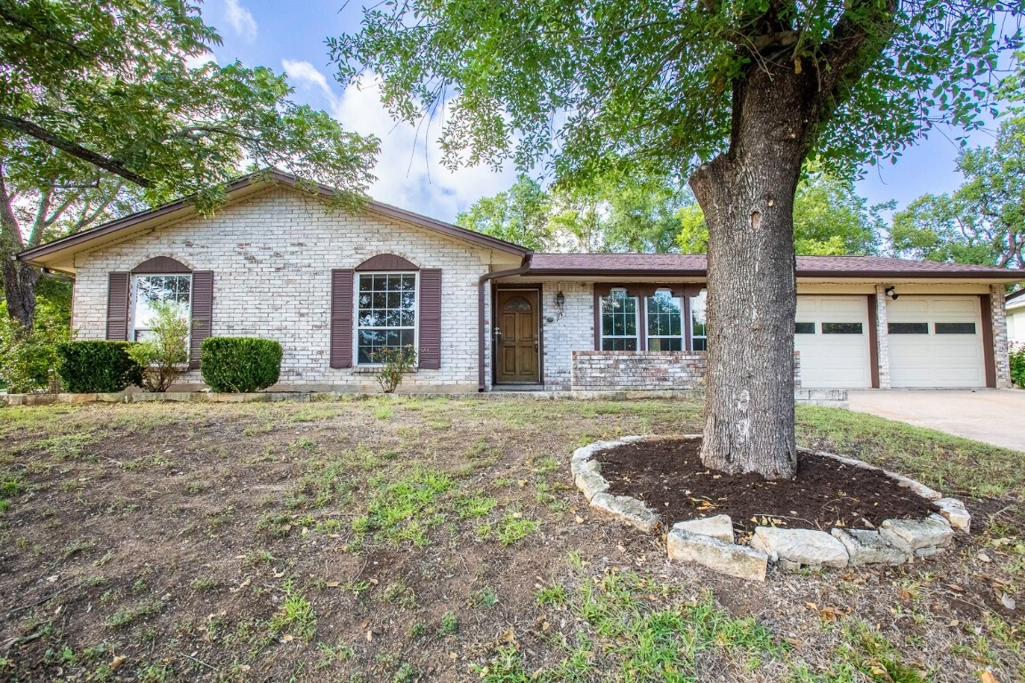 Property Photo: 1444 Salem Meadow Circle TX 78745