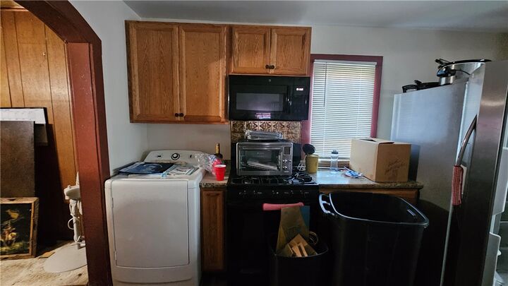 Property Photo:  223 Lincoln Street  NY 14572 