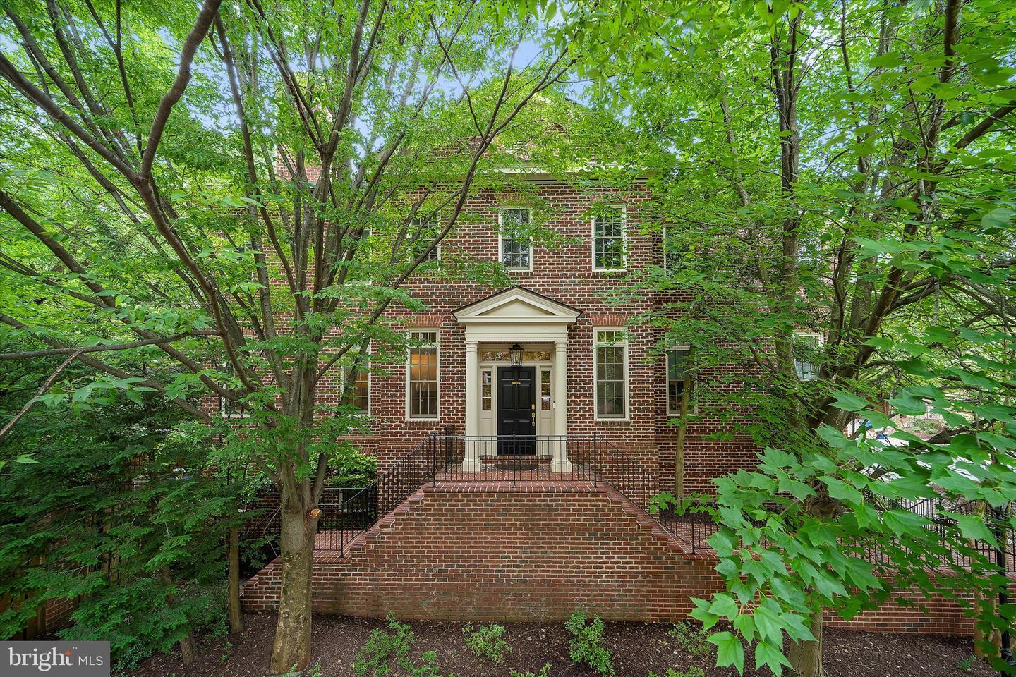 Property Photo: 2011 Mayfair McLean Court VA 22043