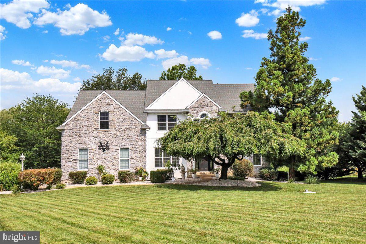 403 Carter Moir Drive  Lancaster PA 17601 photo