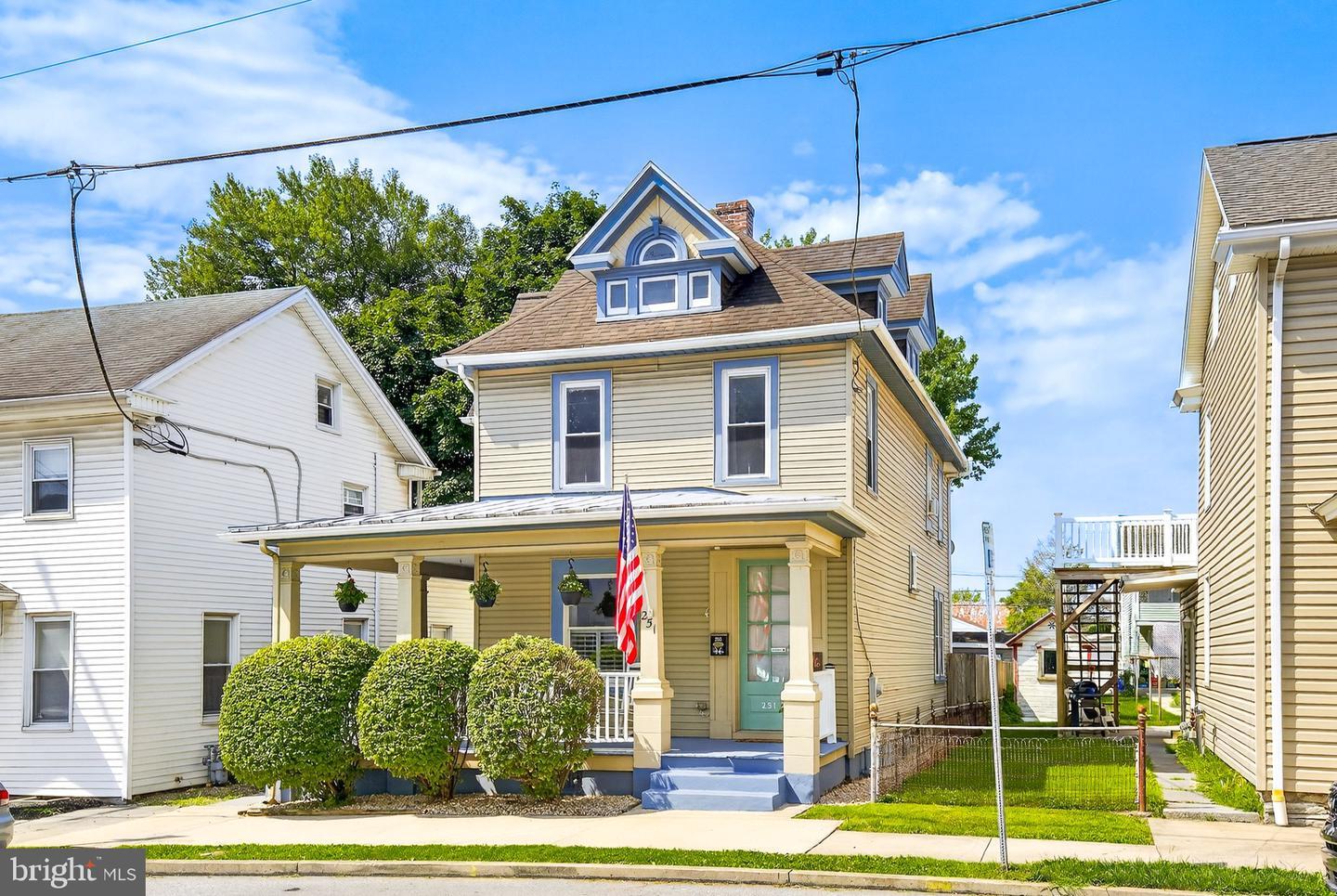 251 N Railroad Street  Palmyra PA 17078 photo