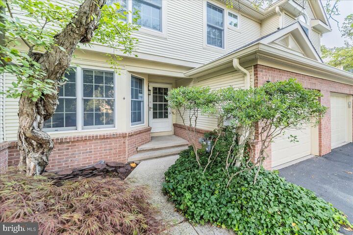 Property Photo:  4 Benjamin Rush Lane  NJ 08540 
