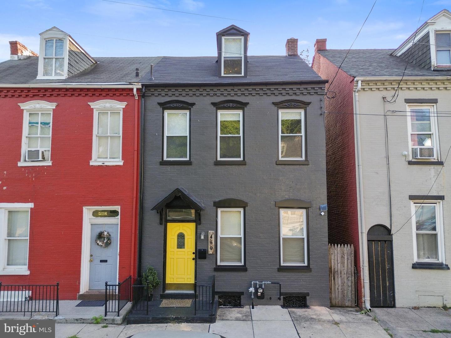 460 S Queen Street  Lancaster PA 17603 photo
