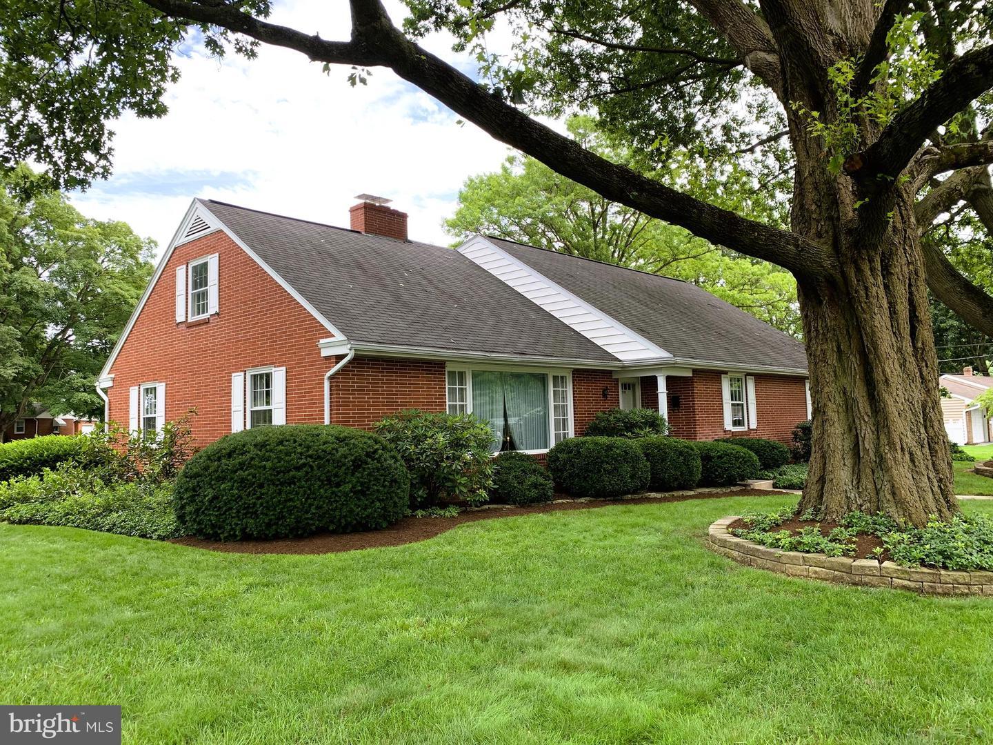 301 S Locust Street  Lititz PA 17543 photo