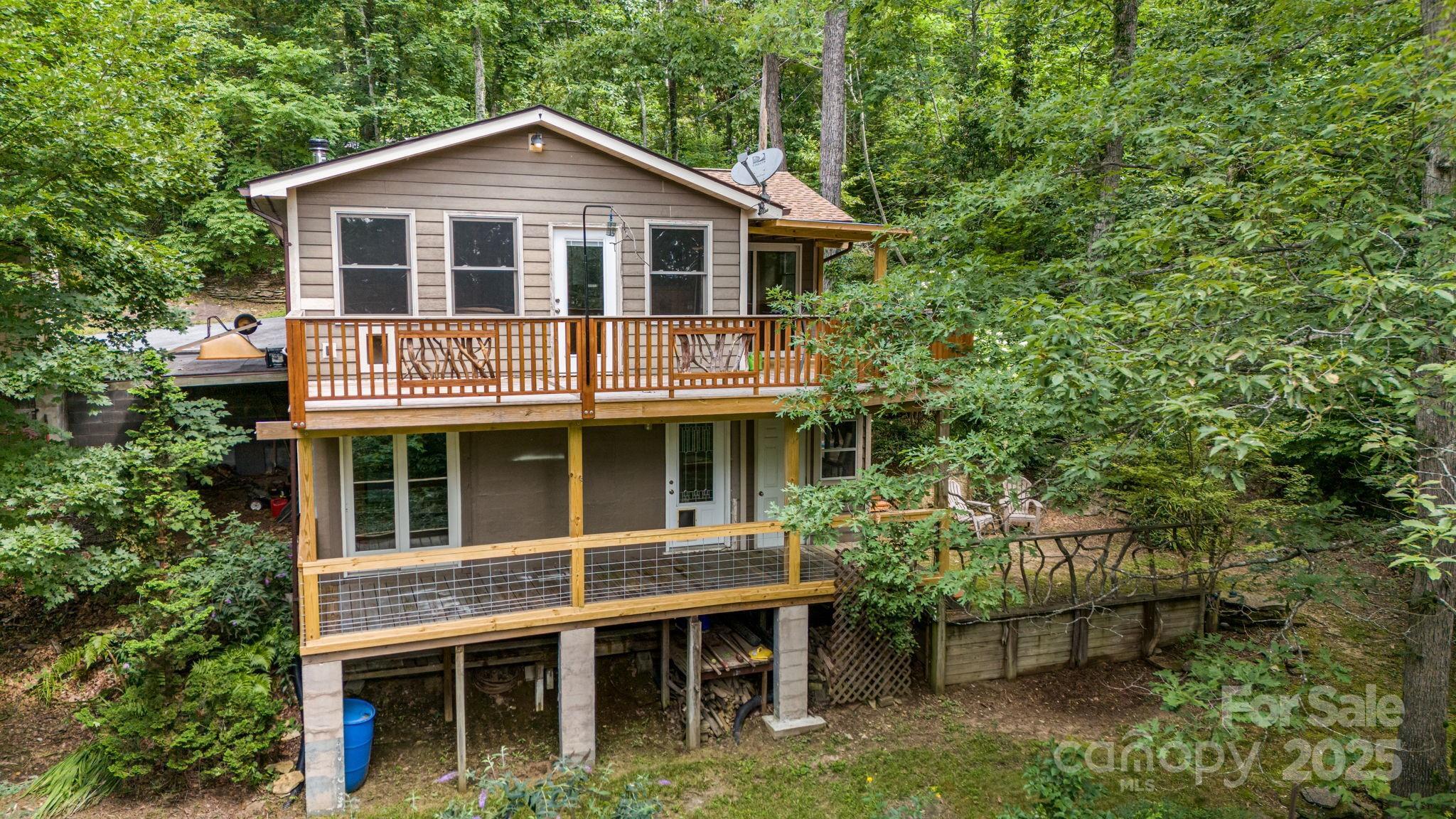 695 Huckleberry Mountain Road  Hendersonville NC 28792 photo