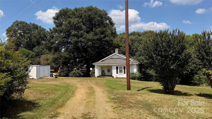 Property Photo: 1791 Old Henrietta Road NC 28043