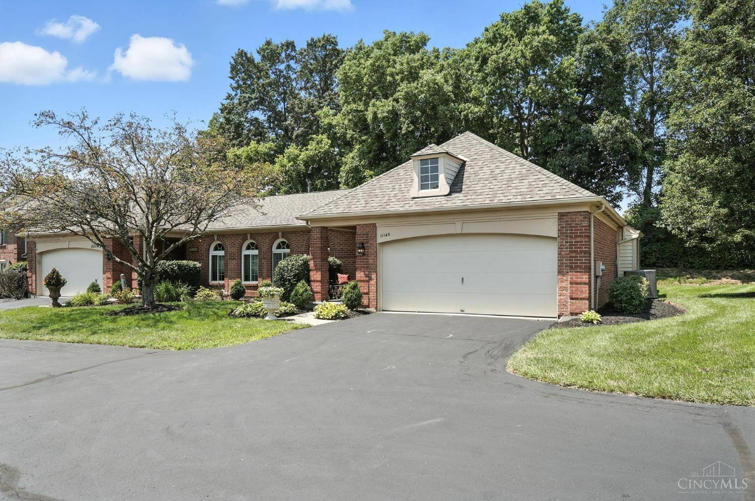 Property Photo: 11145 Jardin Place OH 45241