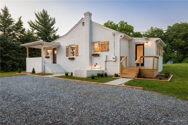 Property Photo: 3806 Richmond Highway VA 24593