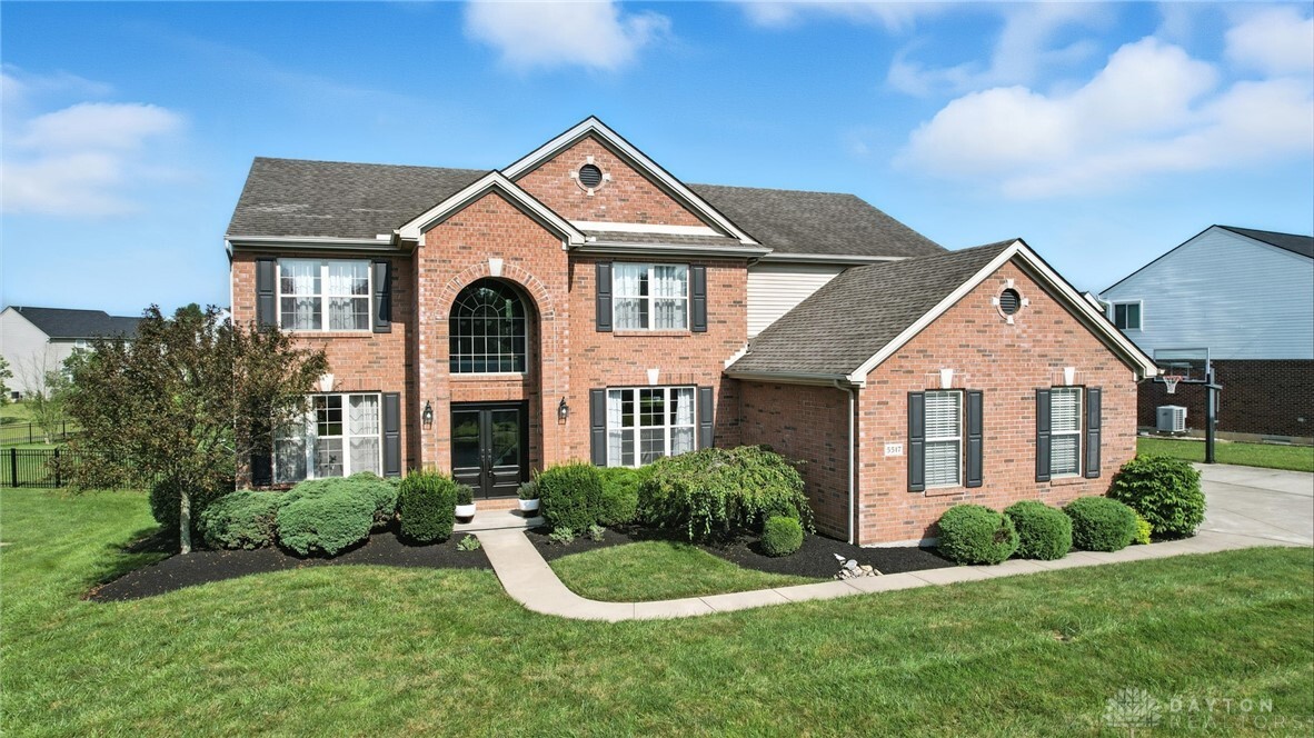 Property Photo:  5517 Creekside Meadows Drive  OH 45011 