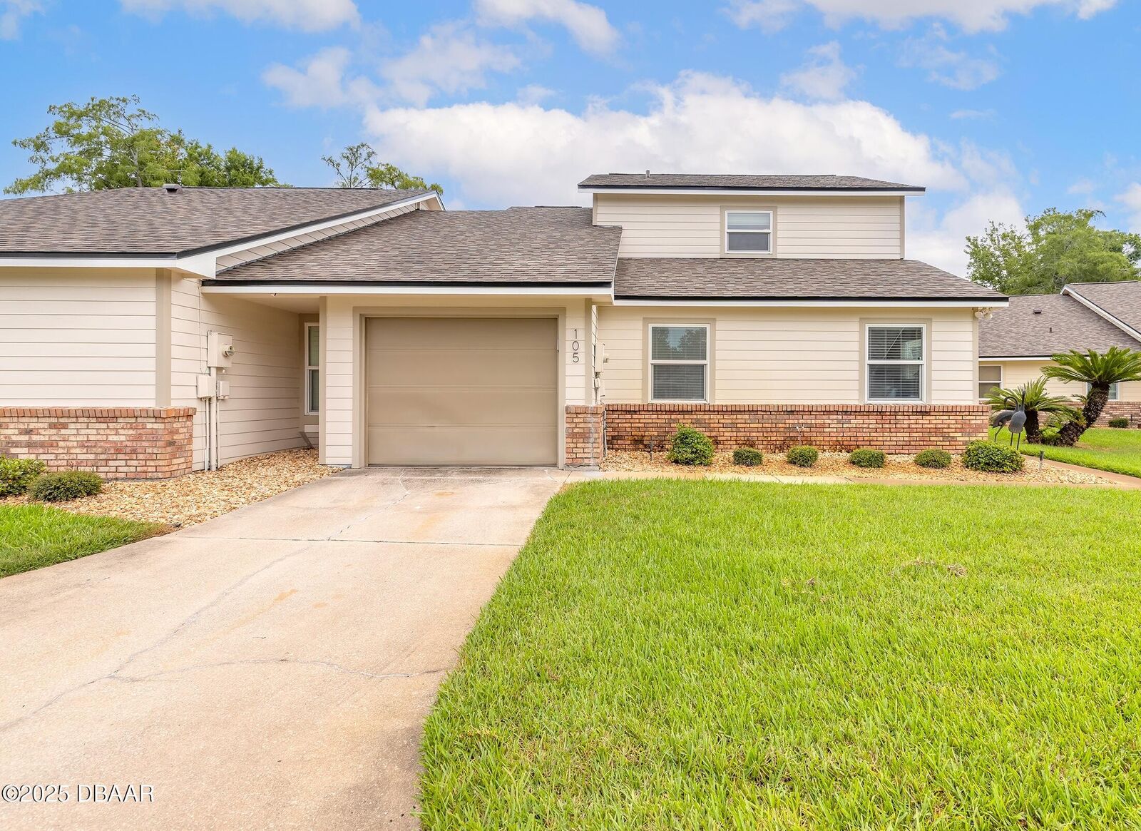 Property Photo: 105 Bob White Court FL 32119