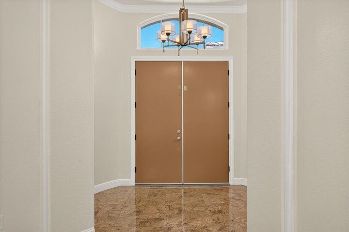 Property Photo:  2825 E Quincy Avenue  CA 93720 