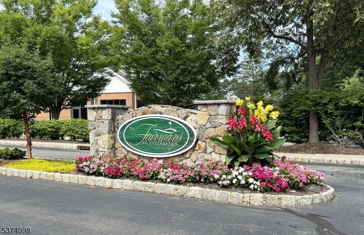Property Photo:  98 Winged Foot Dr  NJ 07039 