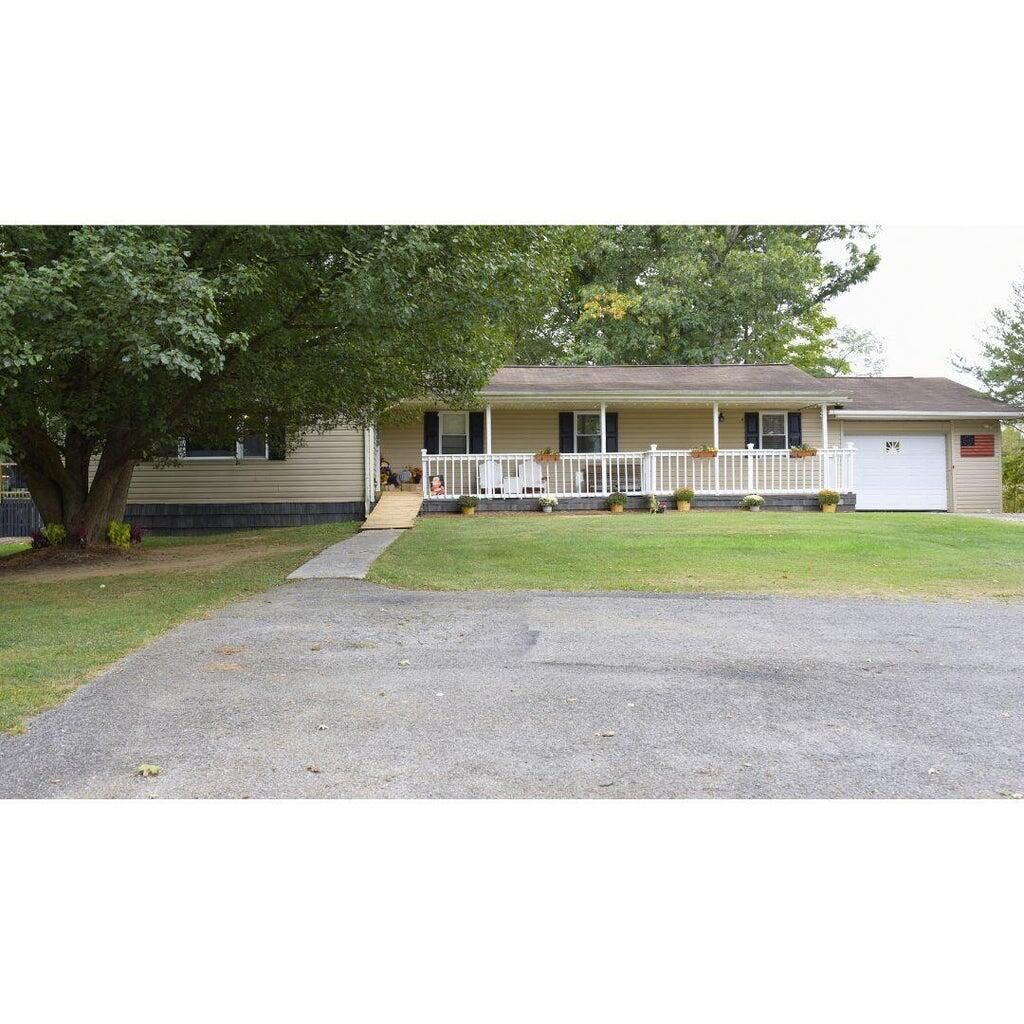 Property Photo:  3446 Ballard-Red Sulphur Pkwy  WV 24963 
