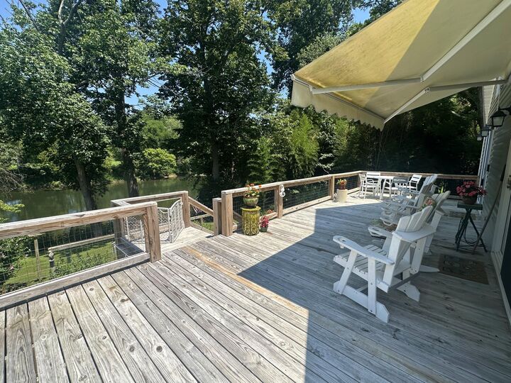 Property Photo:  10 Greenbrier Dr  WV 24910 