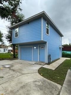 Property Photo:  1716 1/2 Utah Street  TX 77520 