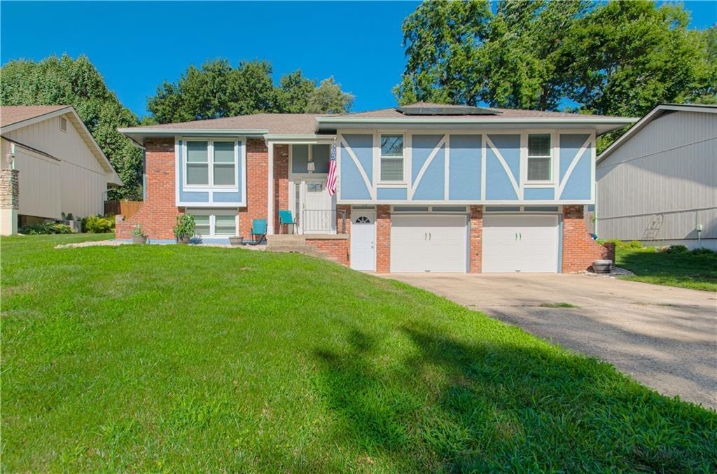 Property Photo: 7624 N Olive Street MO 64118