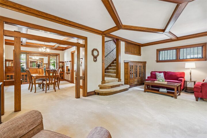 Property Photo: 1242 37th Street IA 50311