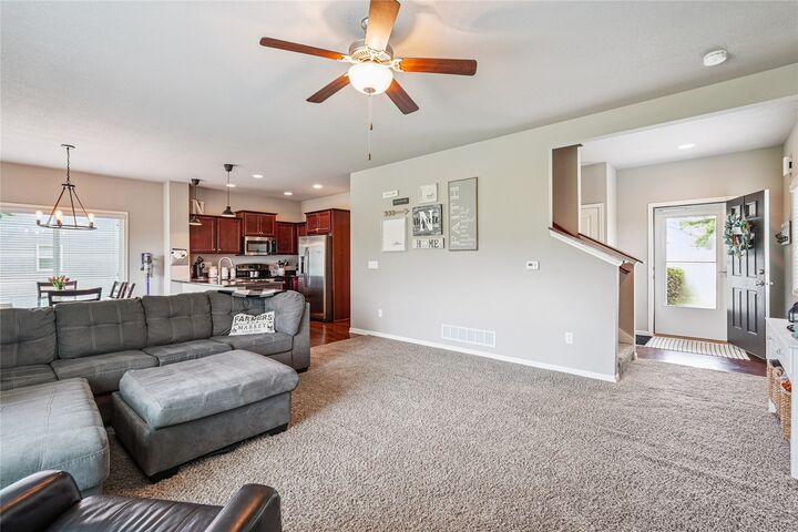 Property Photo: 4811 NE Briarwood Drive IA 50021