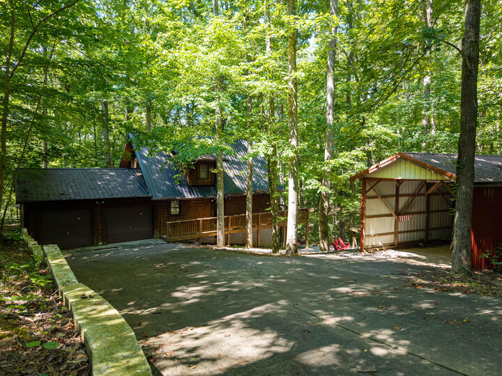 Property Photo:  139 Golden Pond Road  KY 42633 