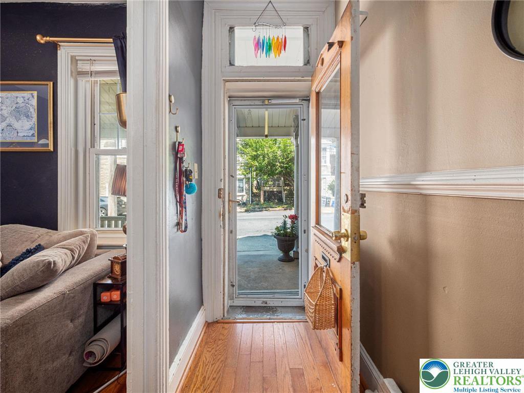 Property Photo:  914 Seneca Street  PA 18015 