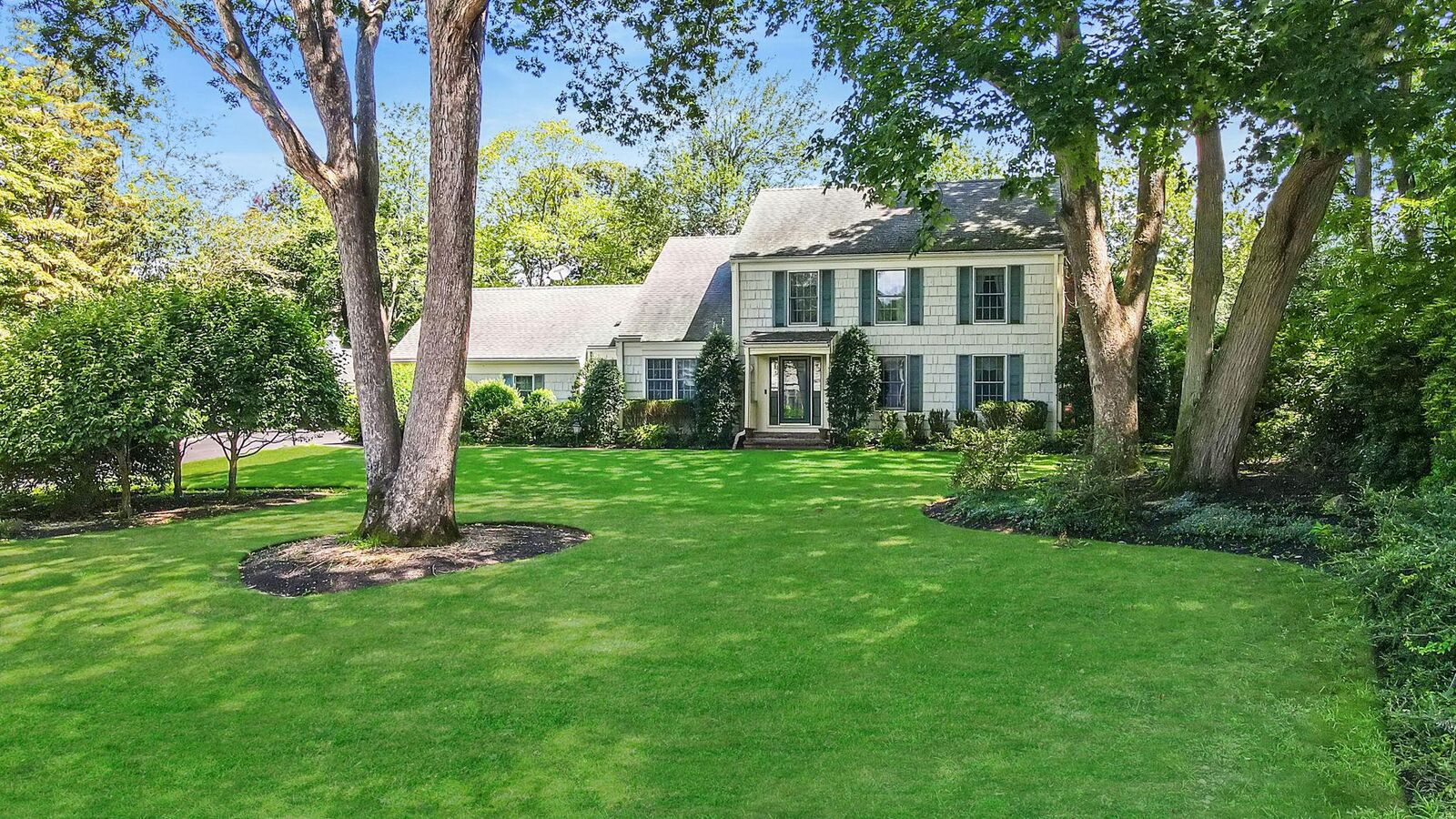 Property Photo:  23 Little Harbor Road  NY 11766 