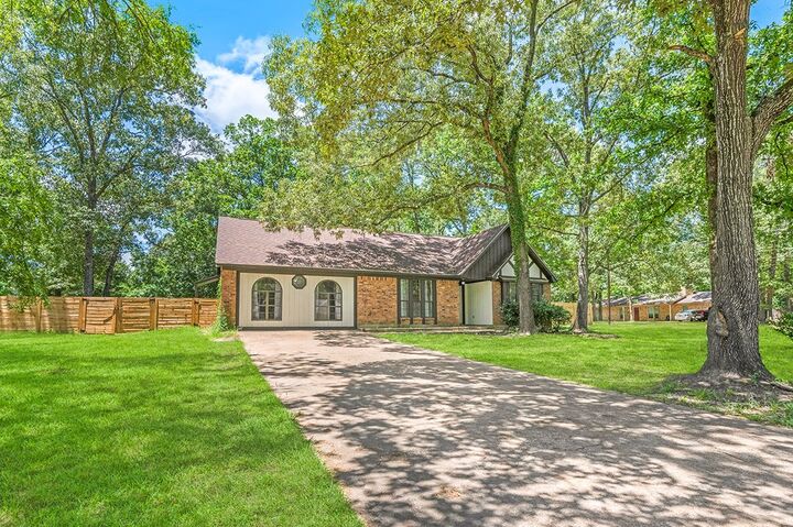 Property Photo:  100 Castle Oaks  TX 75904 