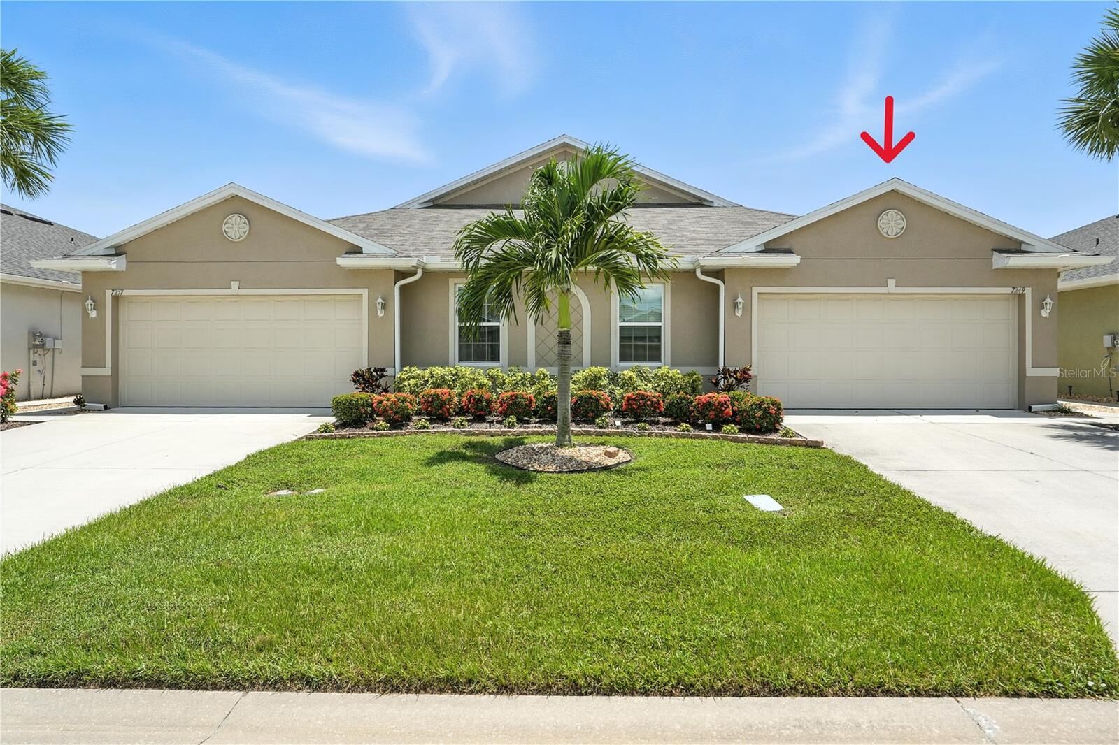 Property Photo: 7249 W Lenox Circle FL 33950