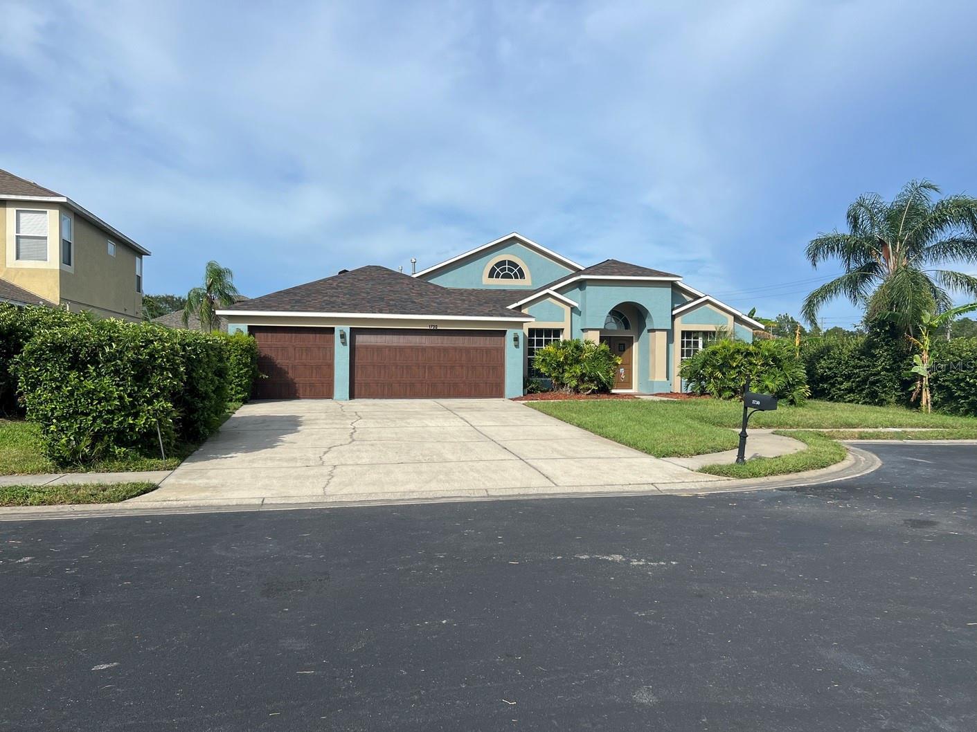 Property Photo:  1730 Lady Palm Court  FL 34655 