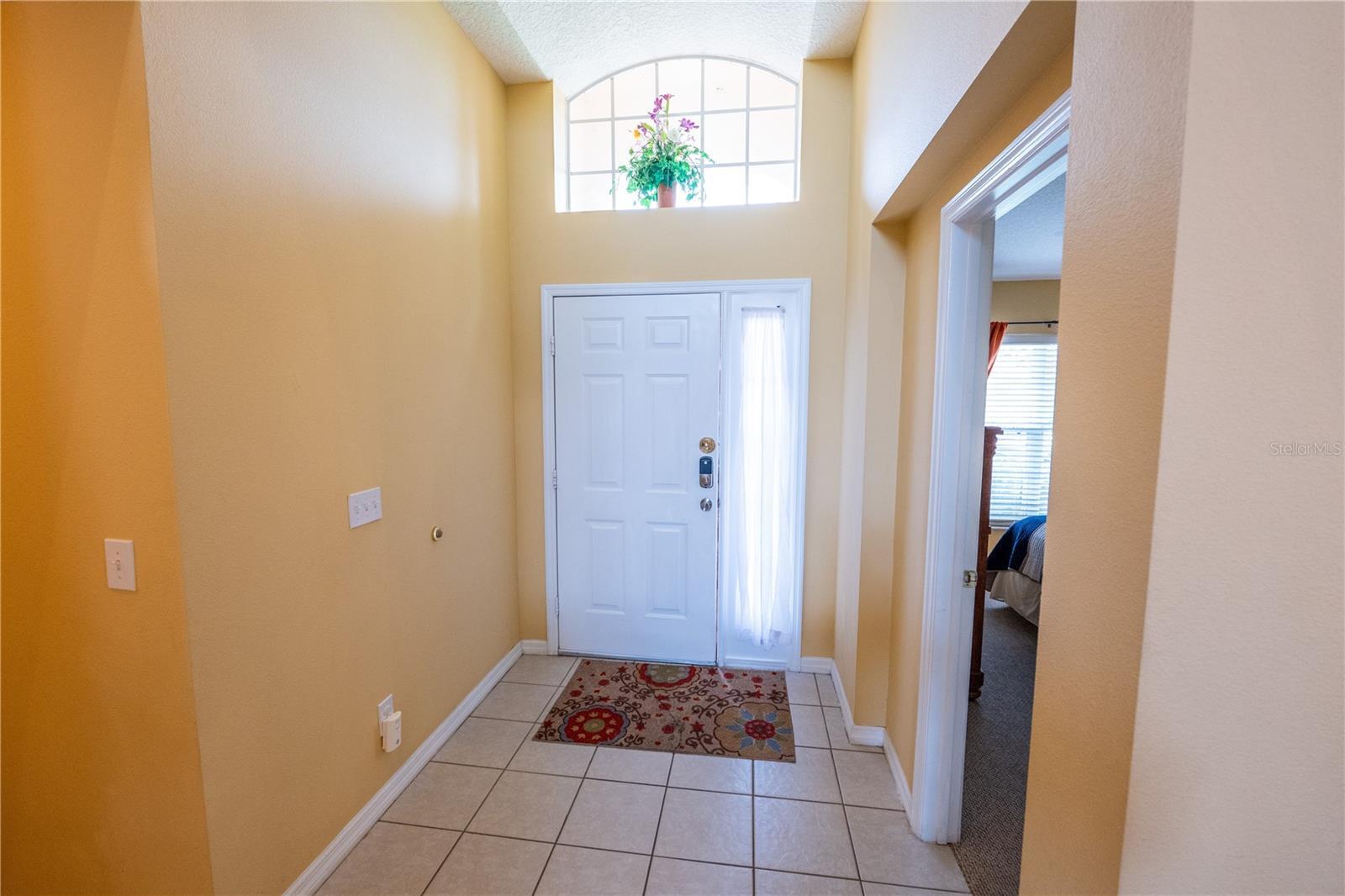 Property Photo:  918 Solana Circle  FL 33897 