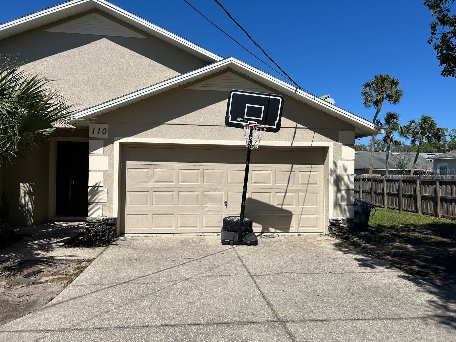 Property Photo: 110 Tyson Court FL 32765