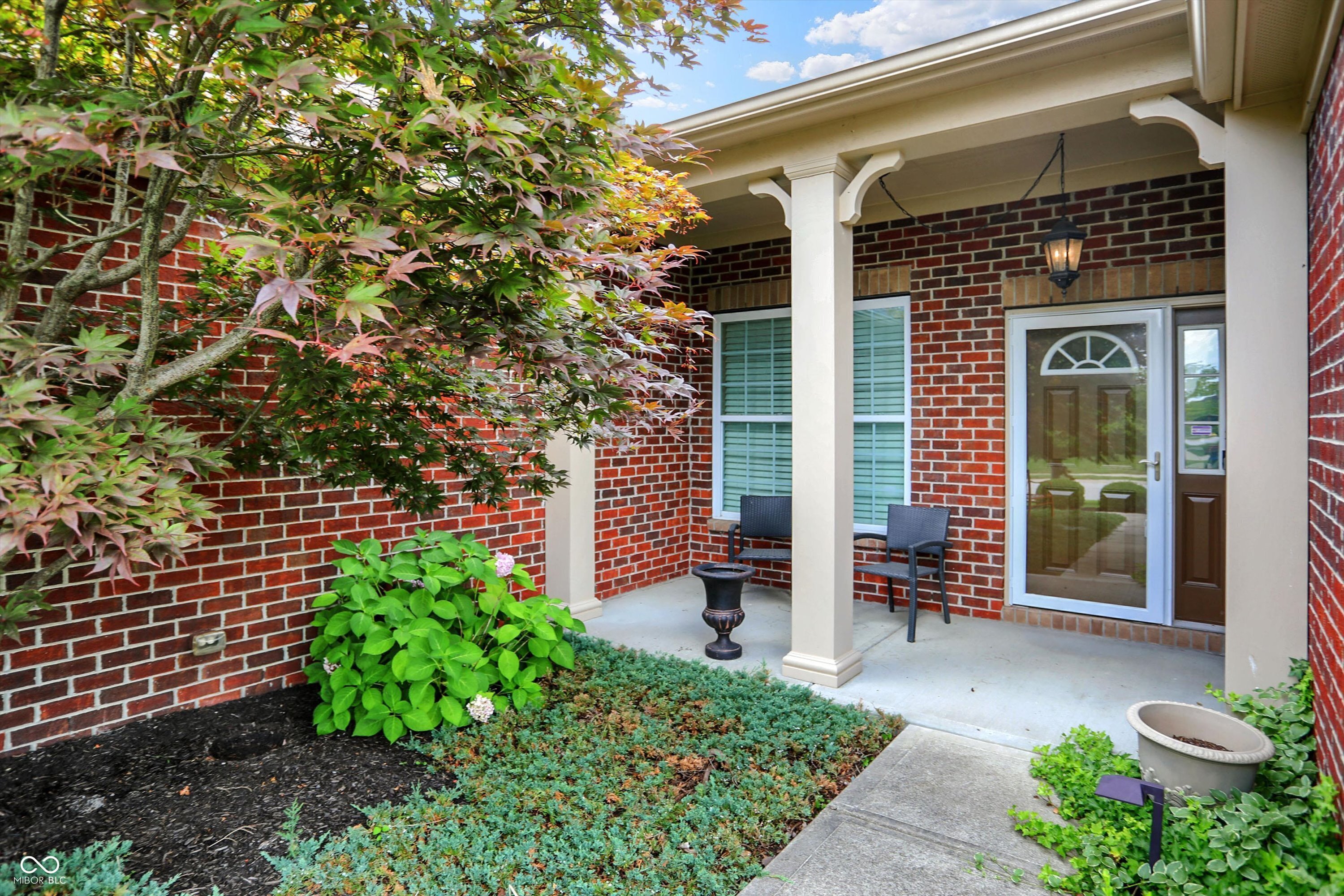 Property Photo:  4188 Raintree Boulevard  IN 46143 