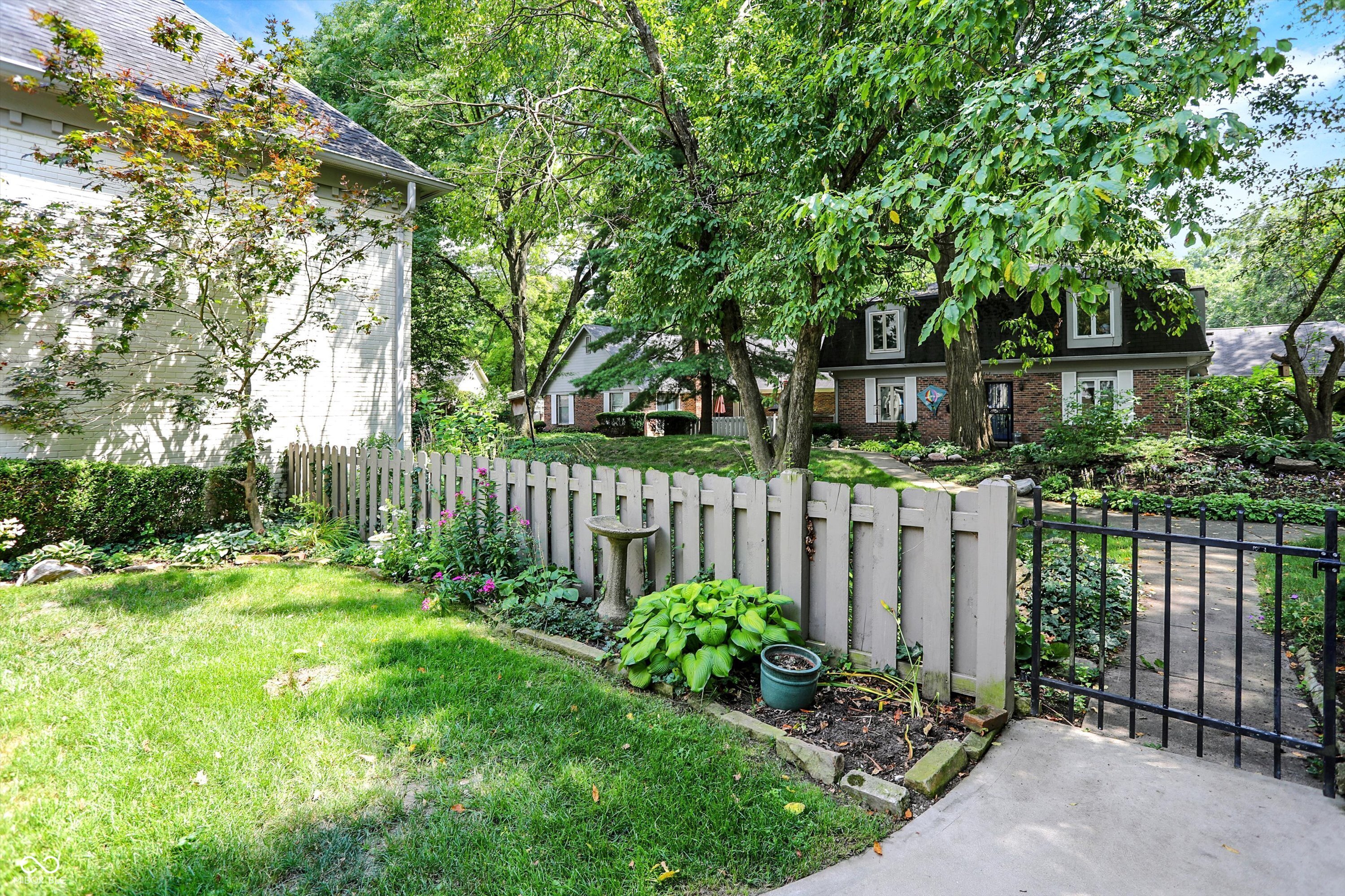 Property Photo:  2855 Jamieson Lane  IN 46268 
