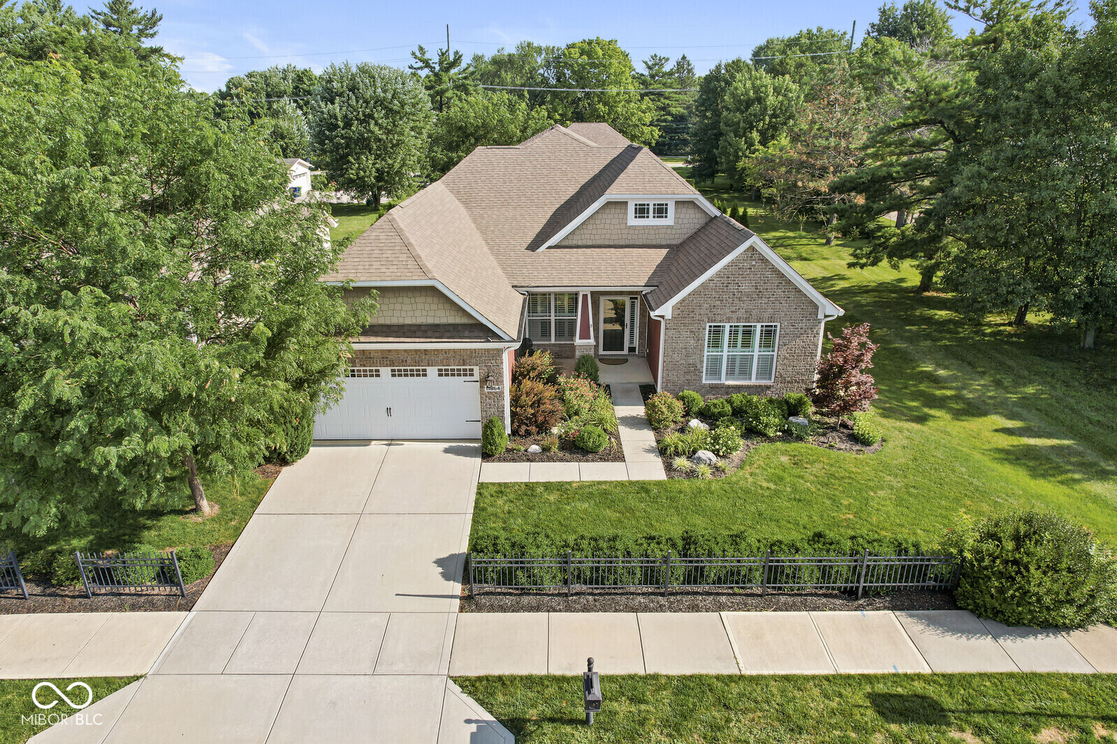 11864 Avedon Drive  Zionsville IN 46077 photo
