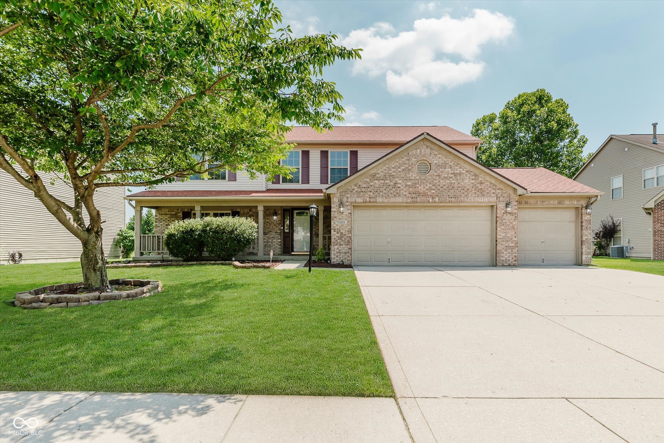 Property Photo: 11825 Brocken Way IN 46229