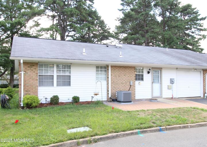 Property Photo:  61 Cambridge Circle B  NJ 08759 