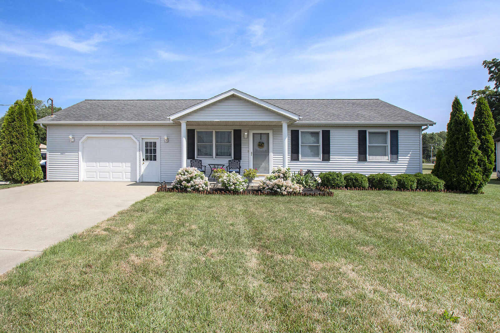 Property Photo: 2123 Lake Street MI 49120