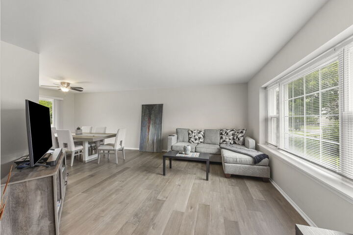 Property Photo:  5201 W Dartmoor Drive  IL 60050 