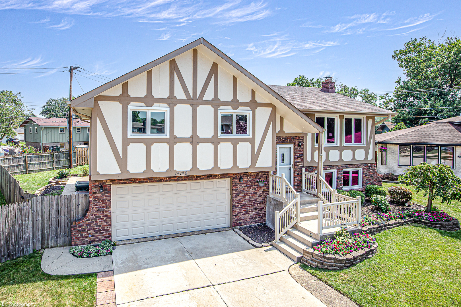 Property Photo: 14749 Sunset Court IL 60452