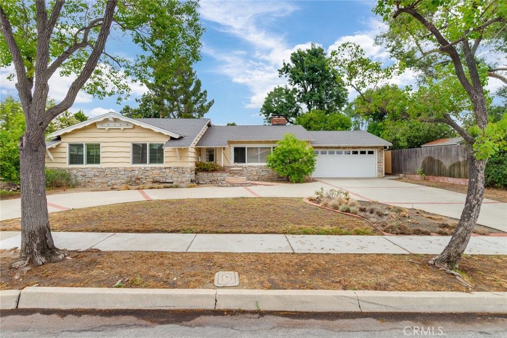 Property Photo: 1512 Finecroft Drive CA 91711