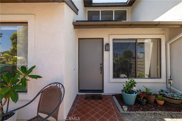 Property Photo: 1302 N Mako Lane 2 CA 92801