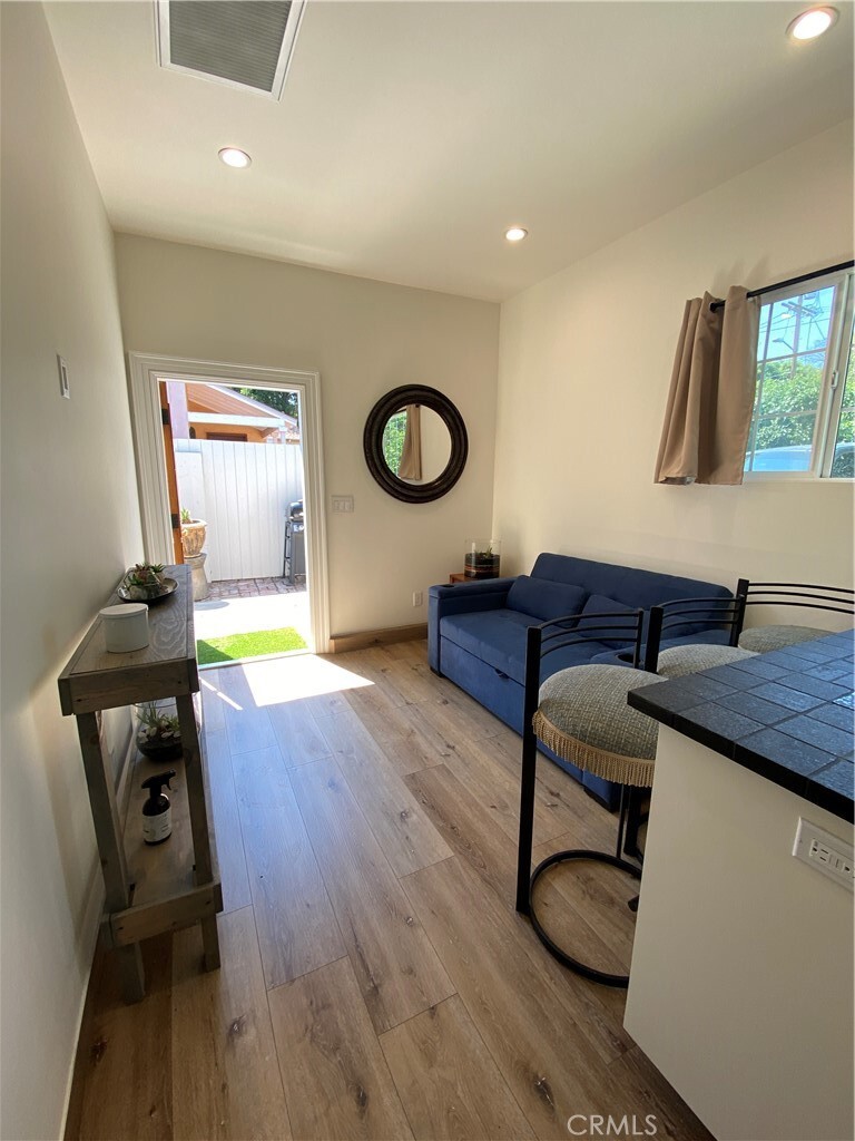 Property Photo: 15810 Leadwell Street CA 91406