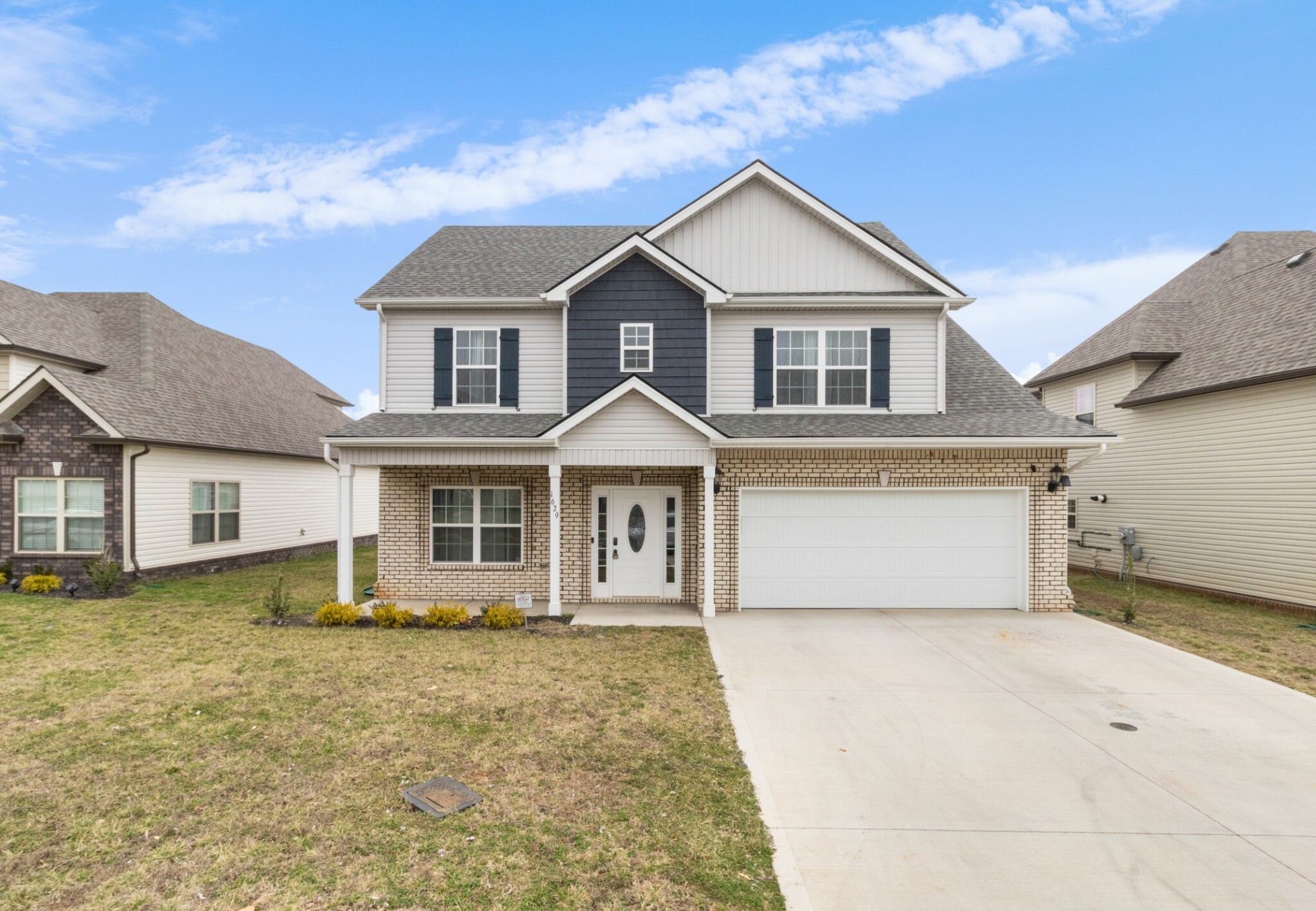Property Photo:  1629 Kestrel Dr  TN 37040 